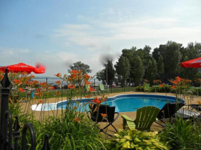 Отель Chalets Plage St-Jean 2  Сент-Анри